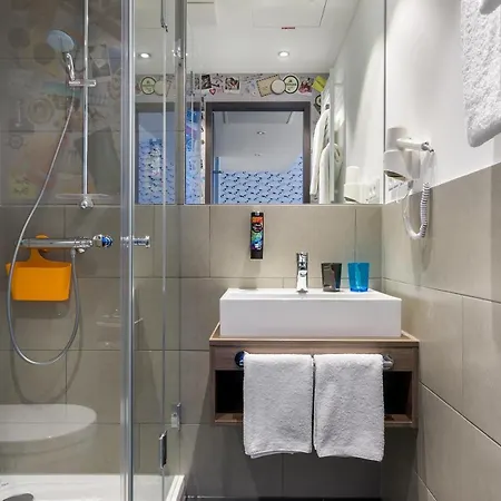 מלון - The Niu, Welly By Ihg 3*