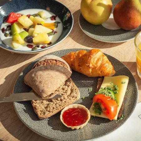 מלון - The Niu, Welly By Ihg